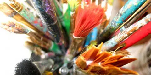 Devenir artiste peintre sculpteur