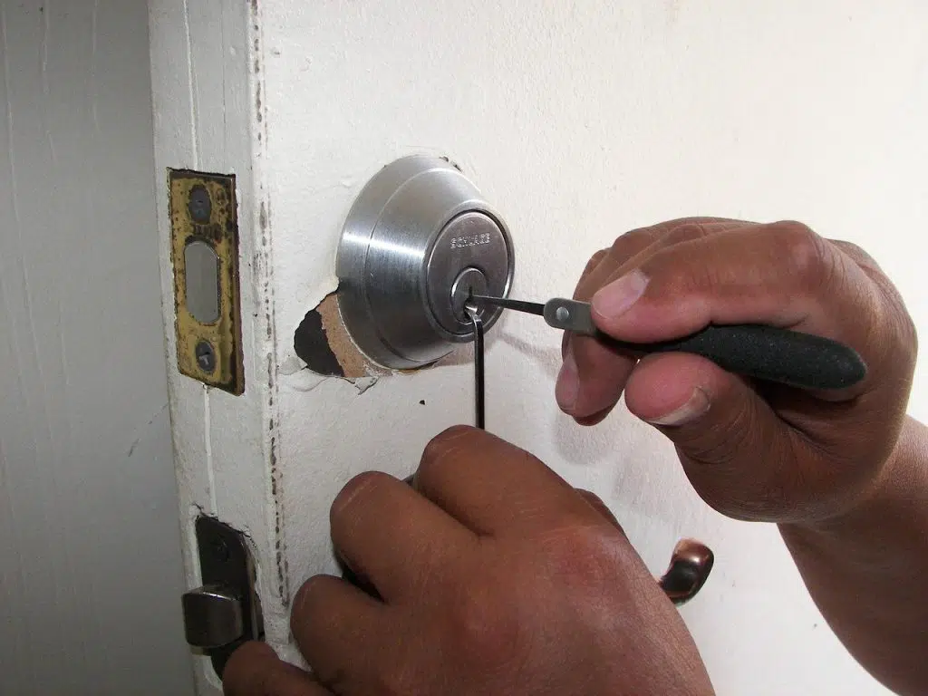 devenir serrurier metallier